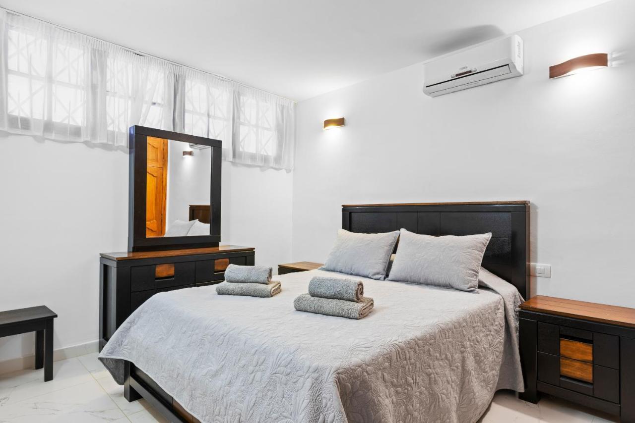 Neptuno Pool And Beach Private Access Puerto de Santiago  Ngoại thất bức ảnh